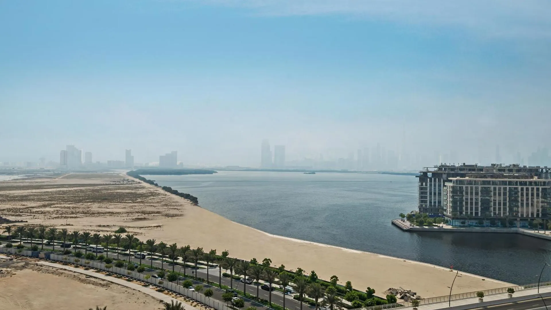 Stylish Poolside Apartment In Dubai Creek Harbour - By Dustay
